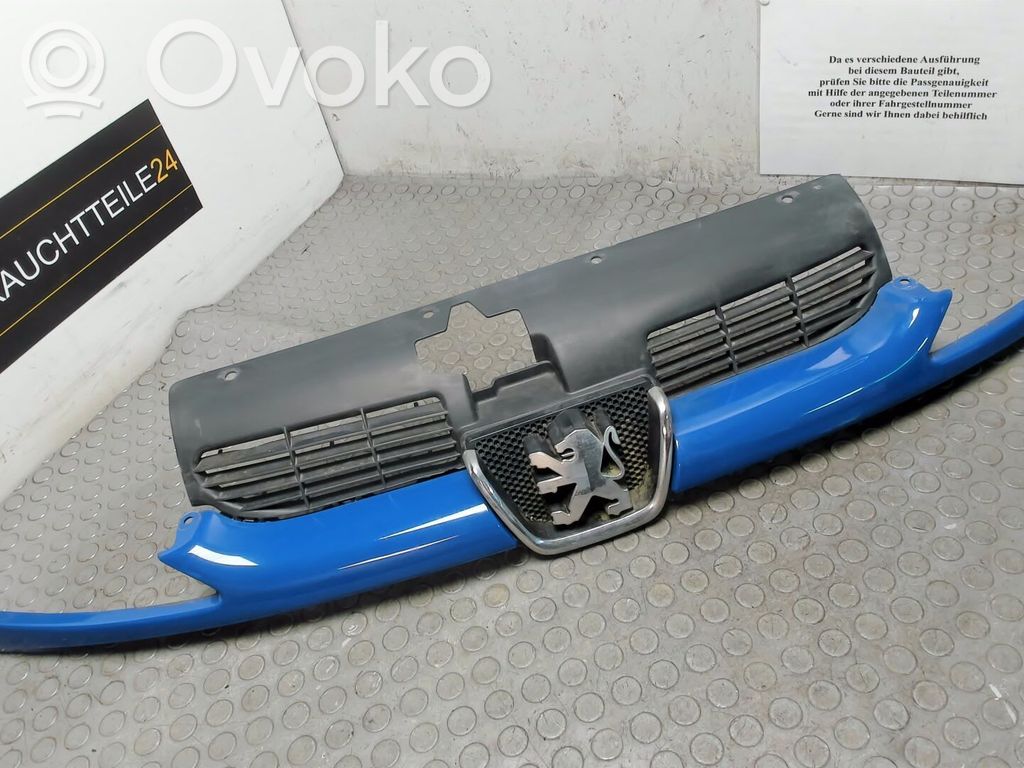 Peugeot 206 Etusäleikkö 