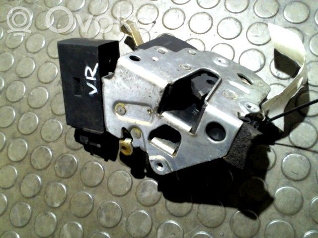 BMW 5 E34 Front door lock 