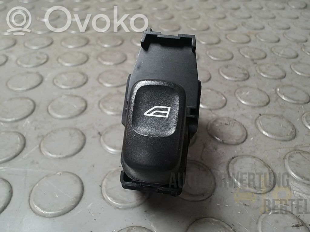 Electric window control switch   9476695