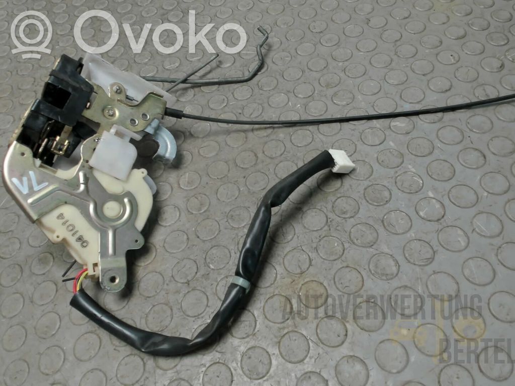 Mazda MPV II LW Priekšpusē slēdzene 
