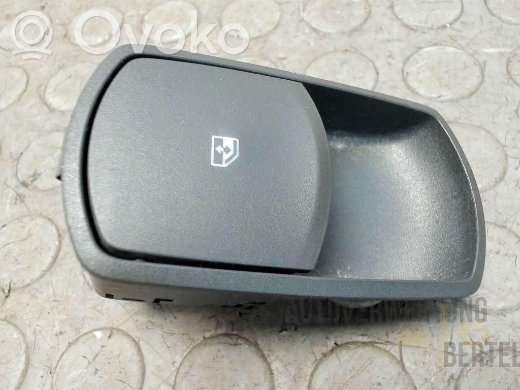 Opel Corsa D Przyciski szyb 