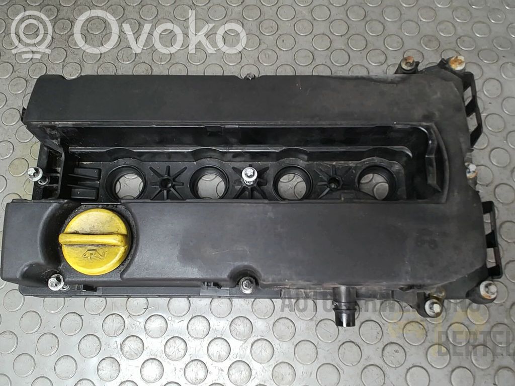 Opel Zafira B Capac culbutori 