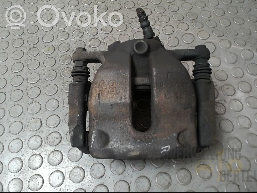 Renault Kangoo II Pinza del freno anteriore 