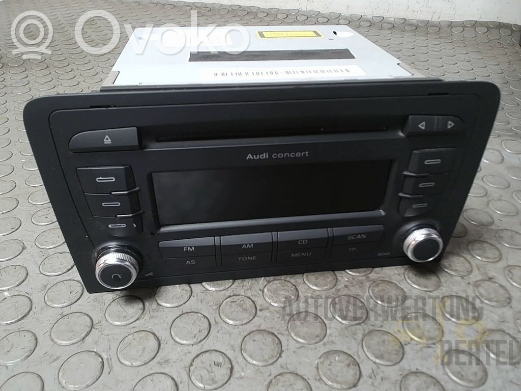 Audi A3 S3 8P Panel / Radioodtwarzacz CD/DVD/GPS 