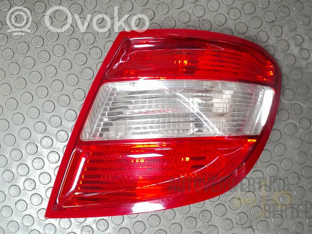 Mercedes-Benz C W204 Luci posteriori 