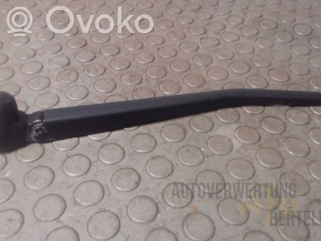 BMW 1 E81 E87 Brazo del limpiaparabrisas trasero