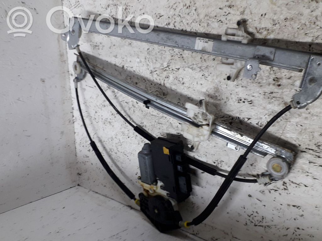Priekinio el. lango pakėlimo mechanizmo komplektas   14887,40080