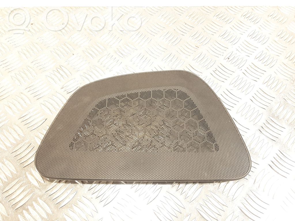 Volvo S90, V90 Maskownica głośnika niskotonowego 