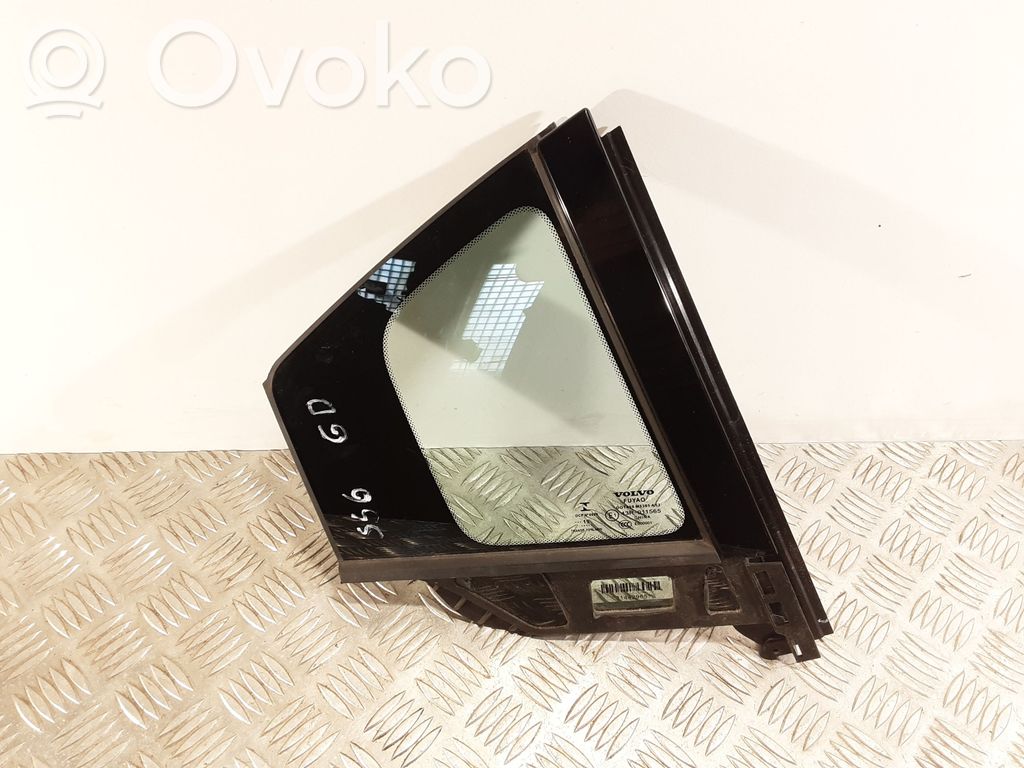 Volvo S60 Ventanilla de ventilación de la puerta trasera 