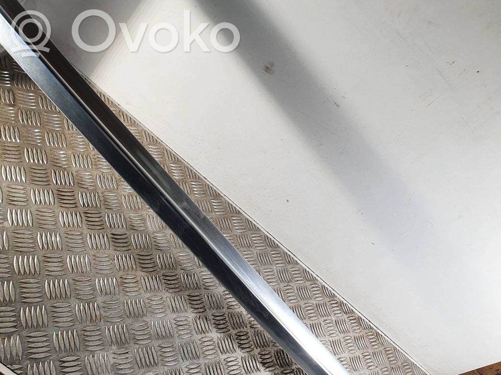 Volvo XC40 Barra del techo 