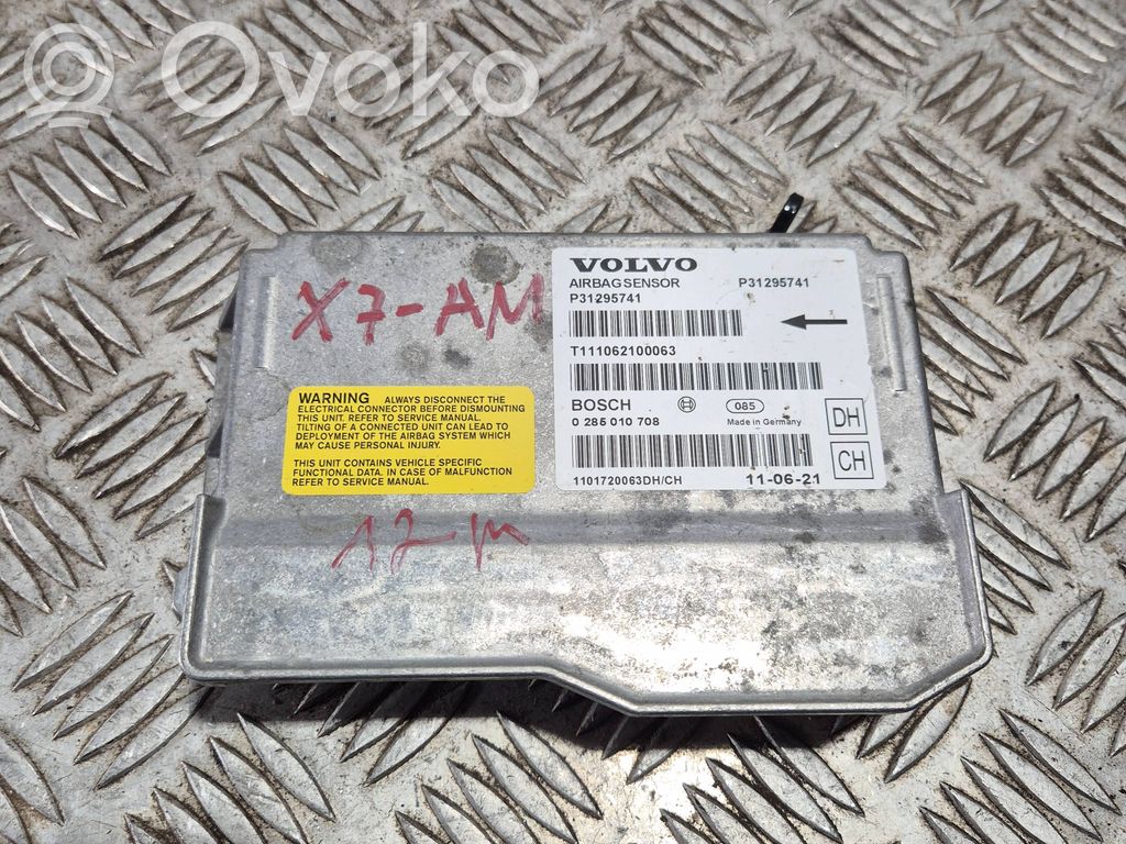 Volvo XC70 Airbag control unit/module 