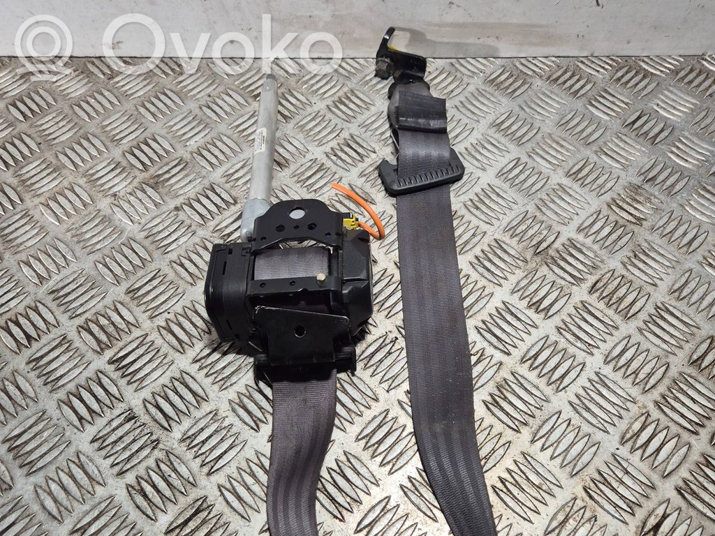 Volvo V70 Cinturón trasero 