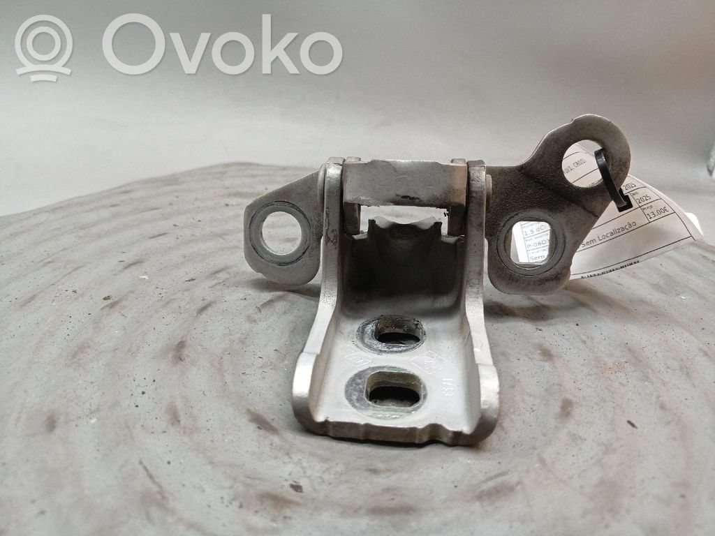 Renault Clio III Front door upper hinge 