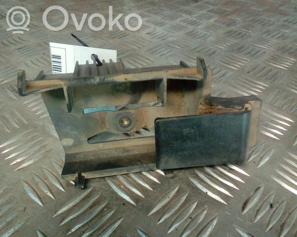 Front door exterior handle/bracket   7700758067,7700758067