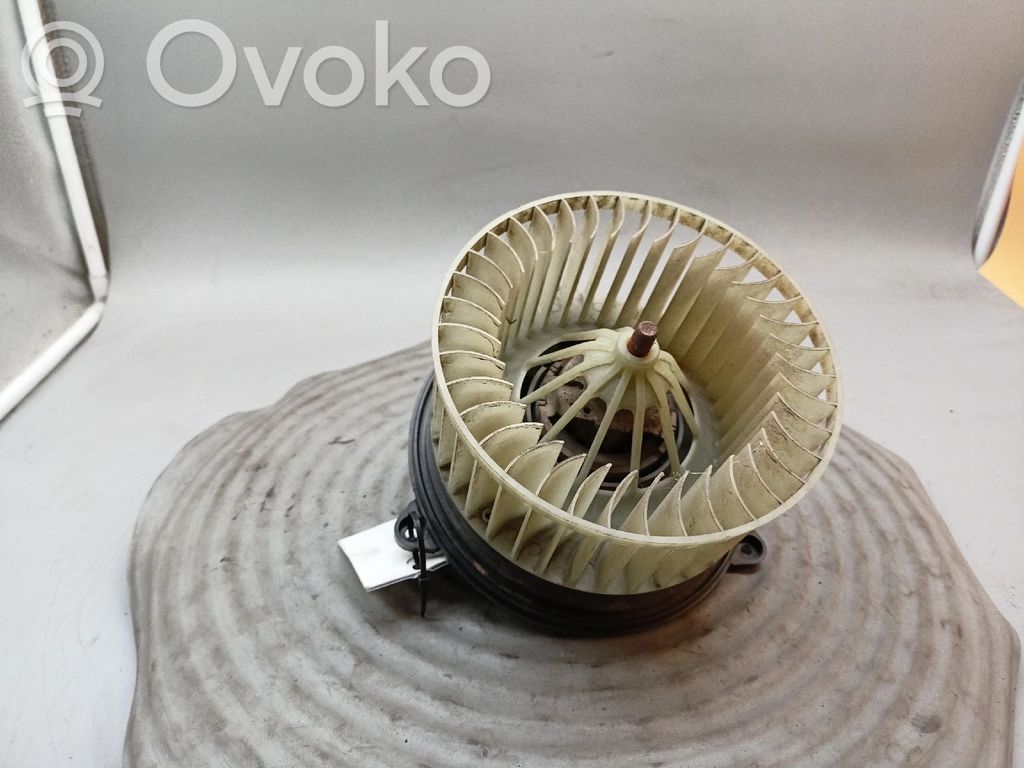 Mazā radiatora ventilators   210601233F