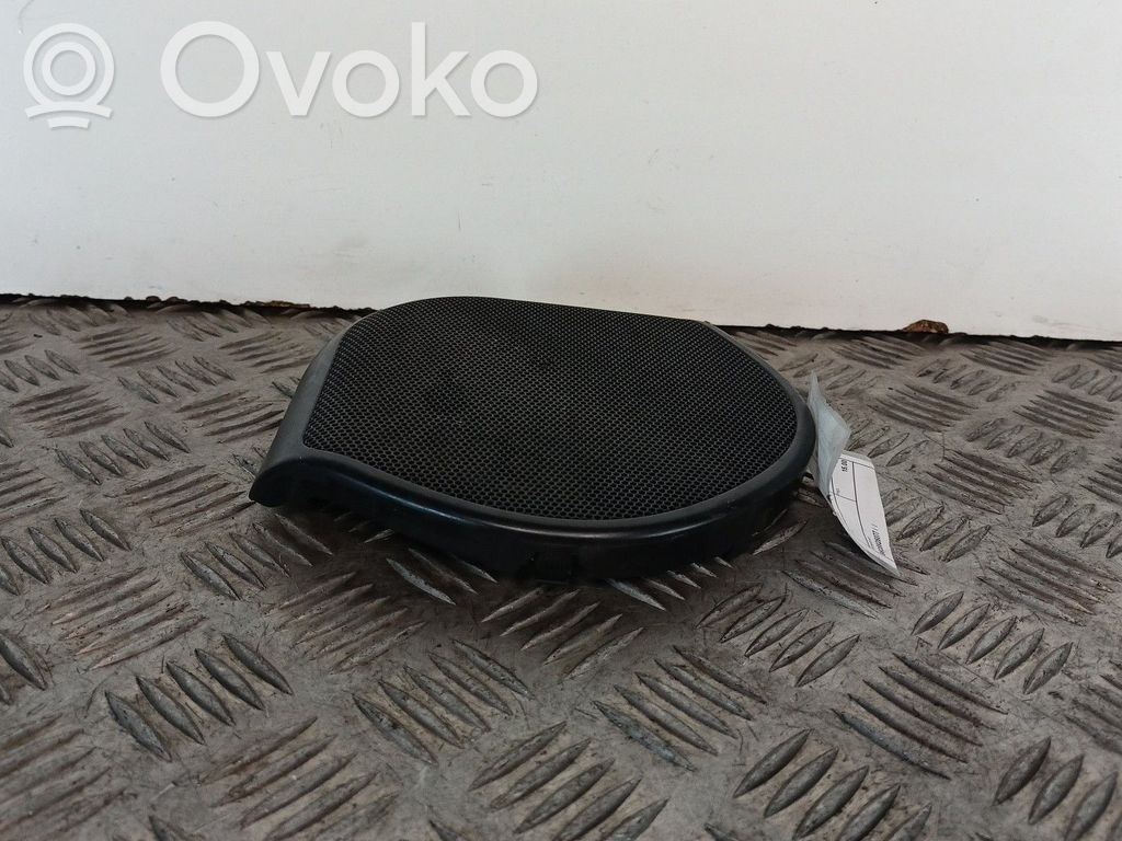 Citroen Xsara Sivukaiuttimen suoja 