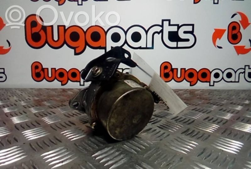 Vacuum pump   72238928