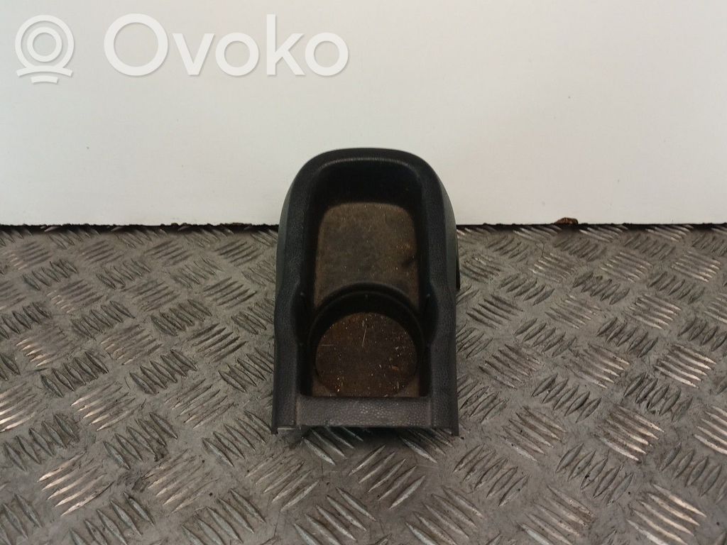 Cup holder   13205090