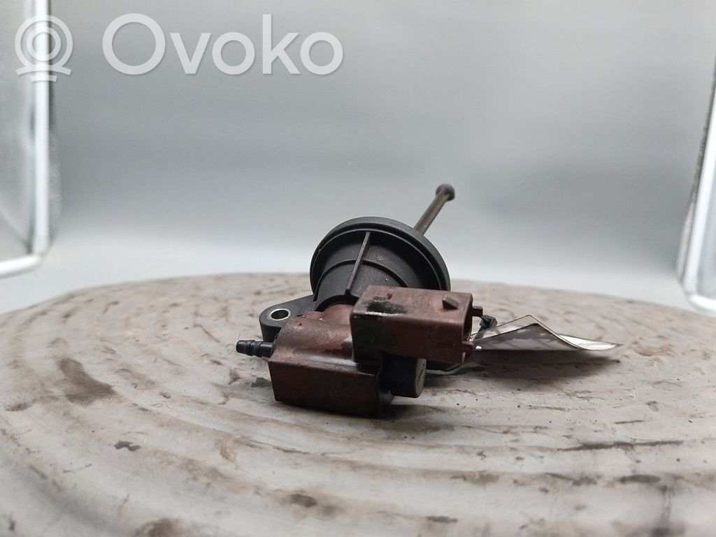 Solenoidinis vožtuvas   55577948,701981070