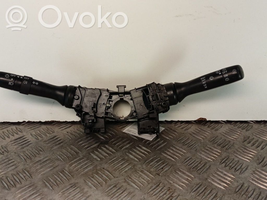Other switches/knobs/shifts   17F001,17F144