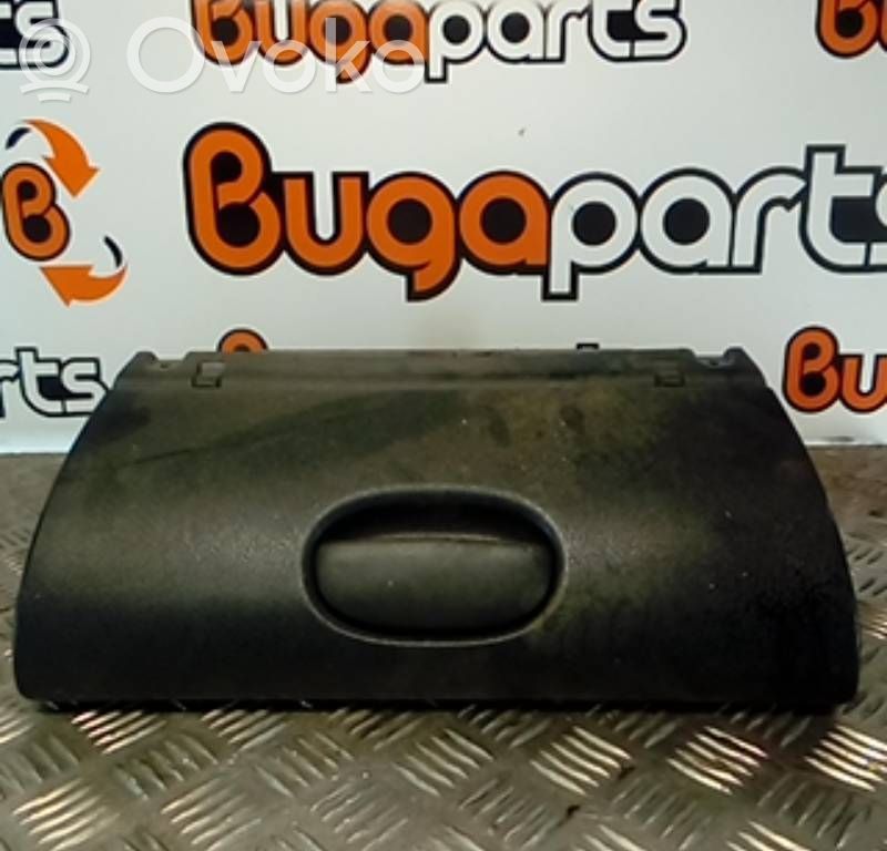 Opel Corsa B Glove box 