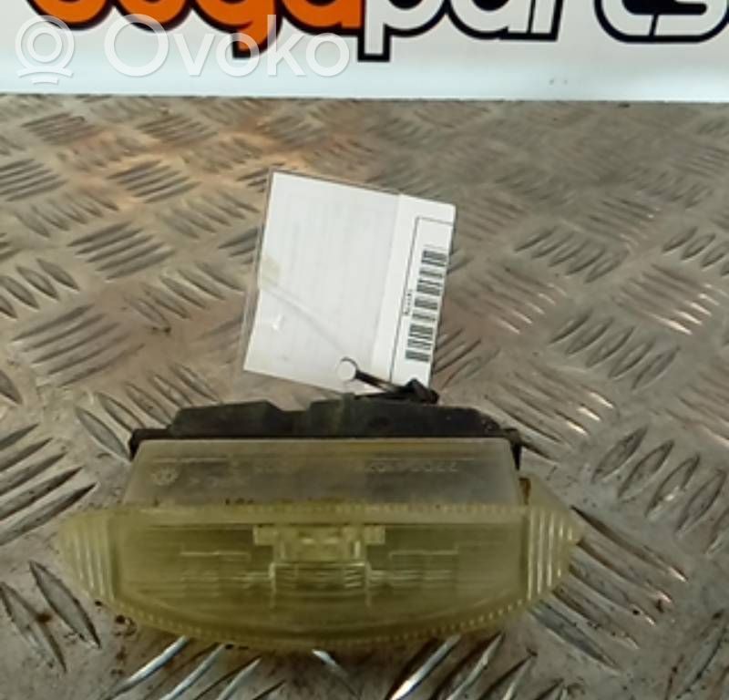 Renault Clio II Éclairage de plaque d'immatriculation 