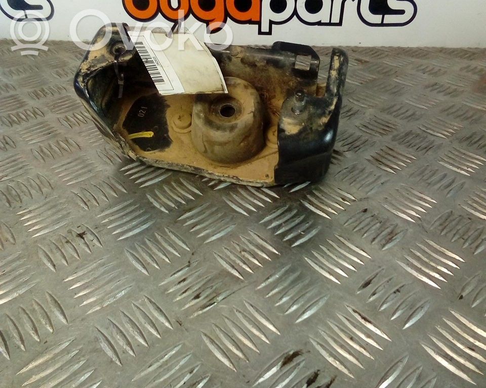 Engine mount bracket   96230491