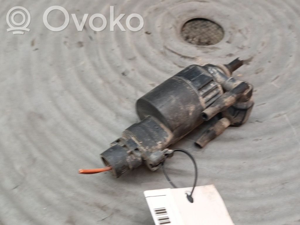 Windscreen/windshield washer pump   7700821782,7701048307