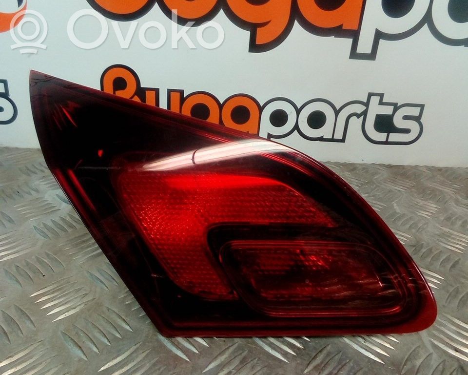 Tailgate rear/tail lights   1090098