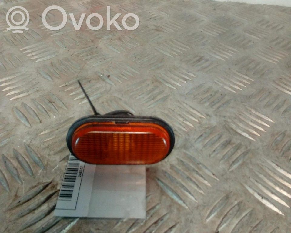 Renault Clio I Front bumper turn signal 
