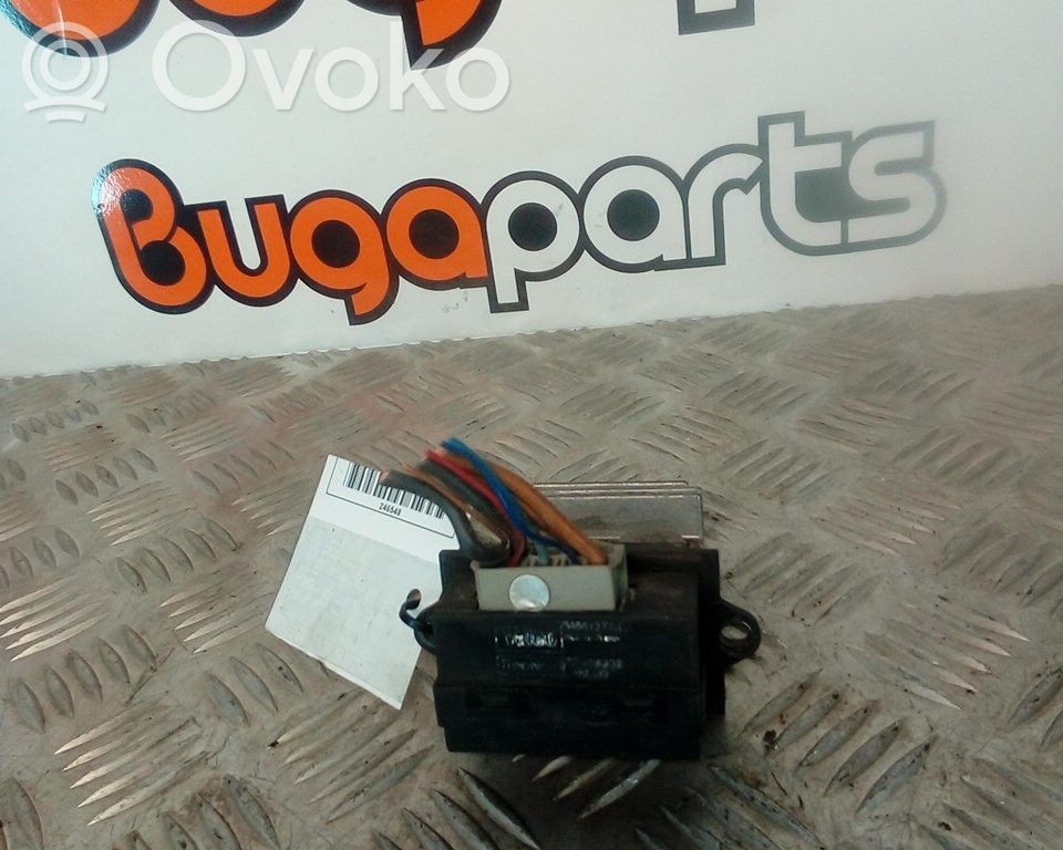 Renault 19 Heater blower fan relay 