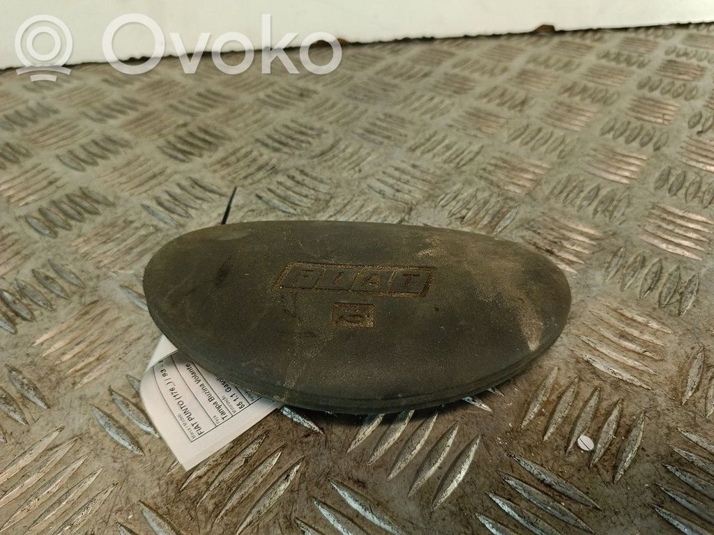 Fiat Punto (176) Ohjauspyörä 