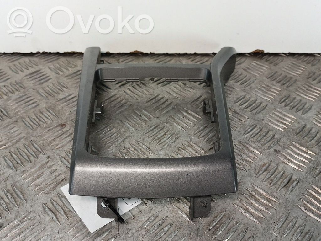 Mittelkonsole   13116961,33985437