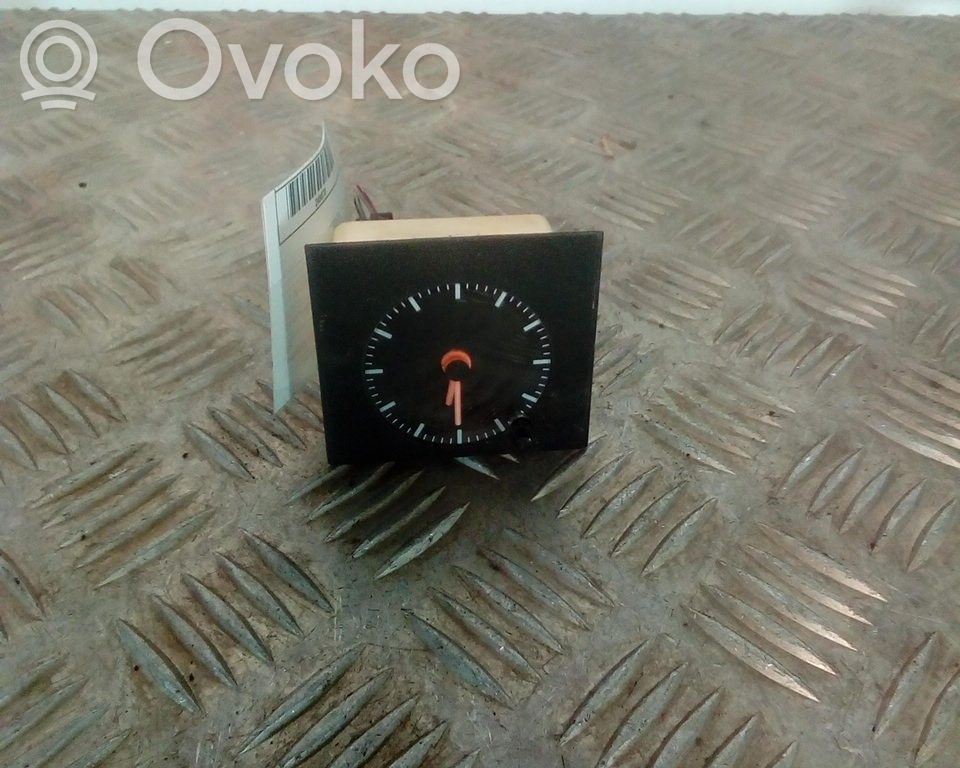 Renault Clio I Clock 