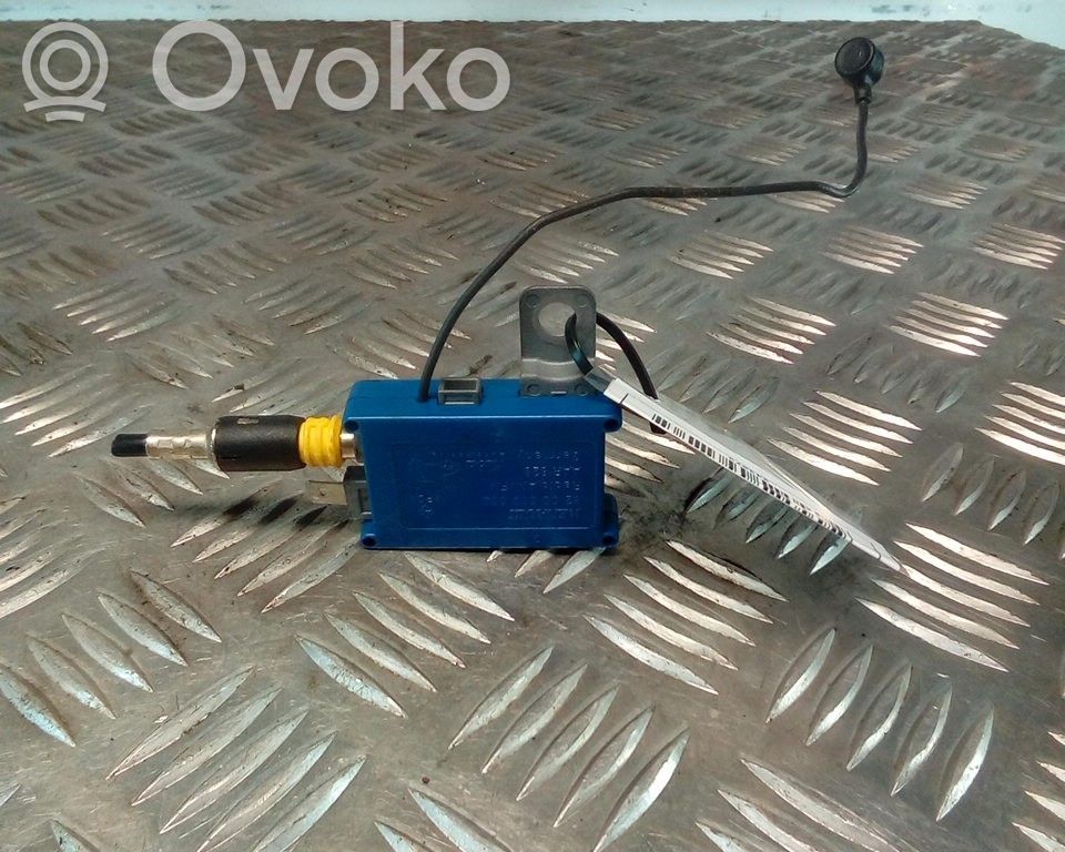 Pystyantennivahvistin   8200002584