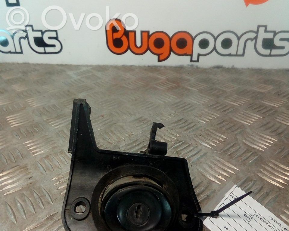 Citroen Saxo Tailgate lock latch 