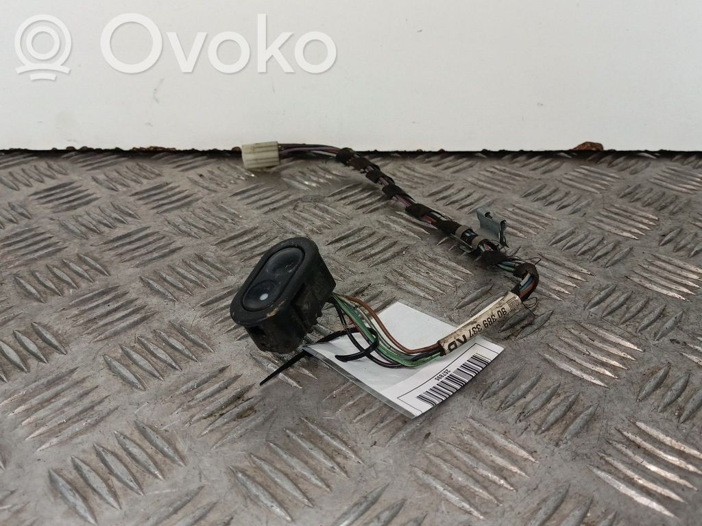 Elektrisko logu slēdzis   90389337