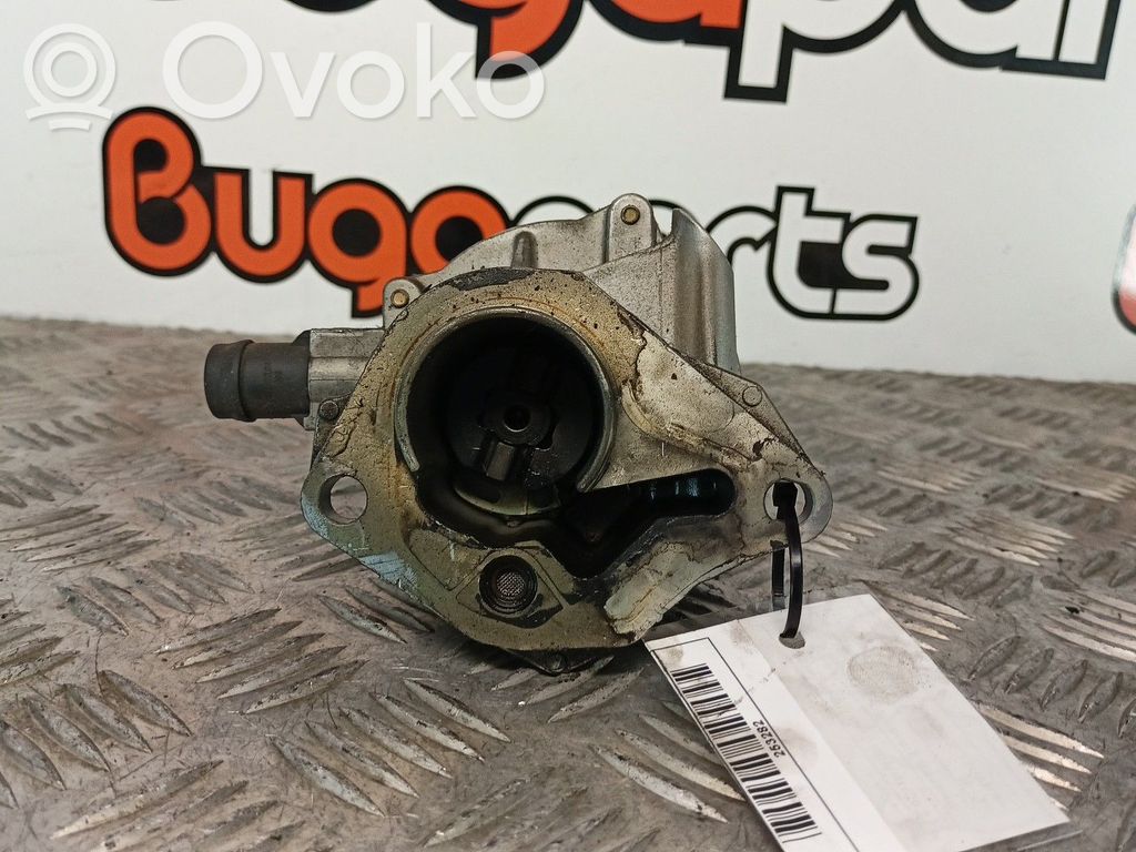 Vacuum pump   8200399563,72238928,PIERBURG