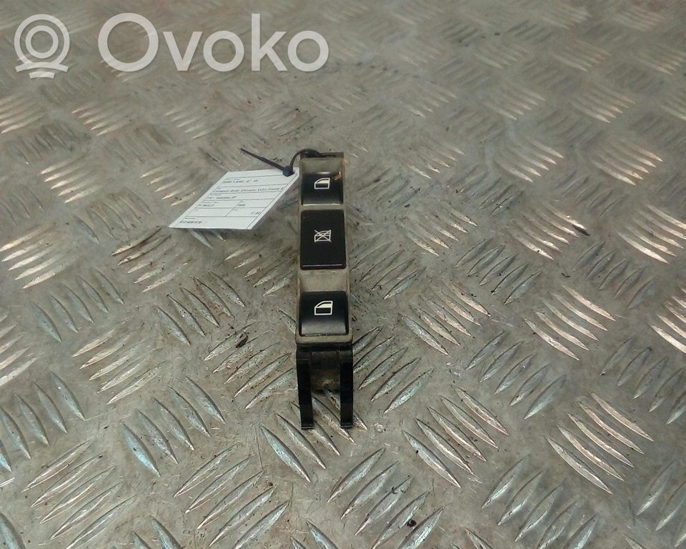 Przyciski szyb   61318381518