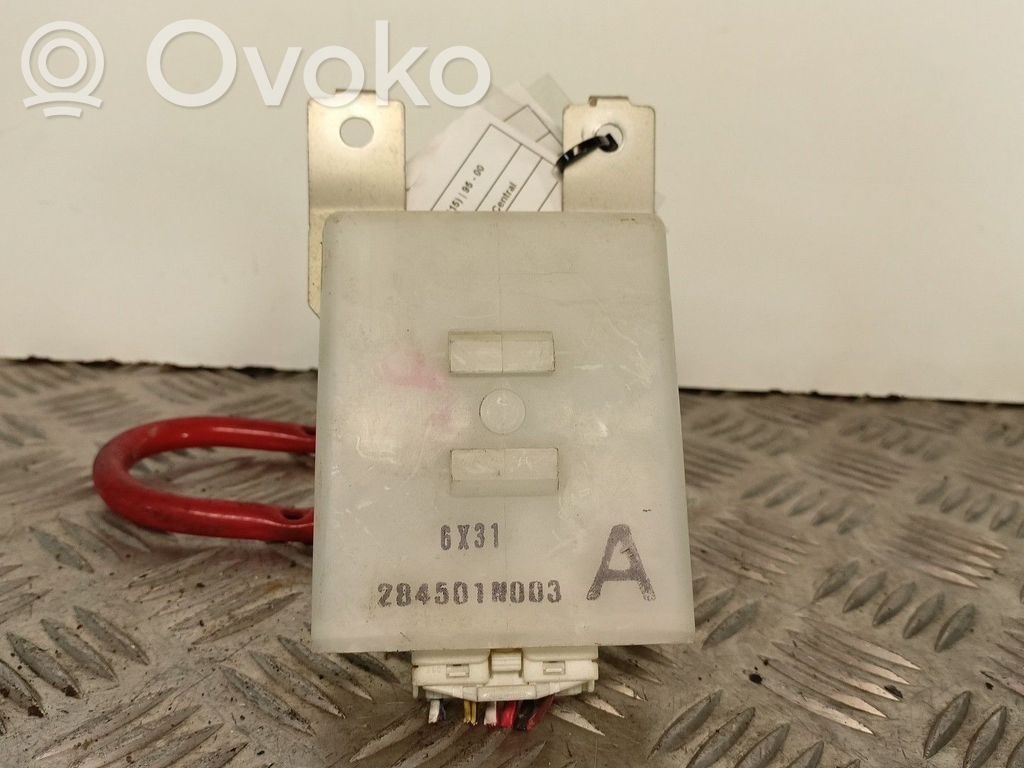 Nissan Almera Door central lock control unit/module 