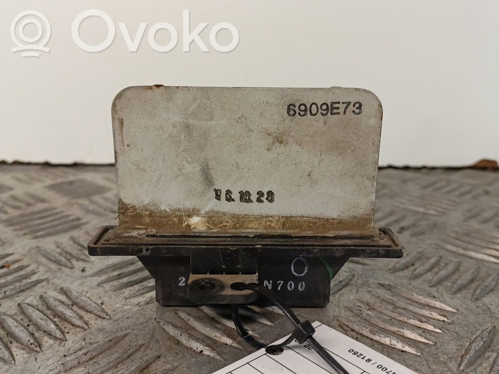 Nissan Almera Heater blower fan relay 