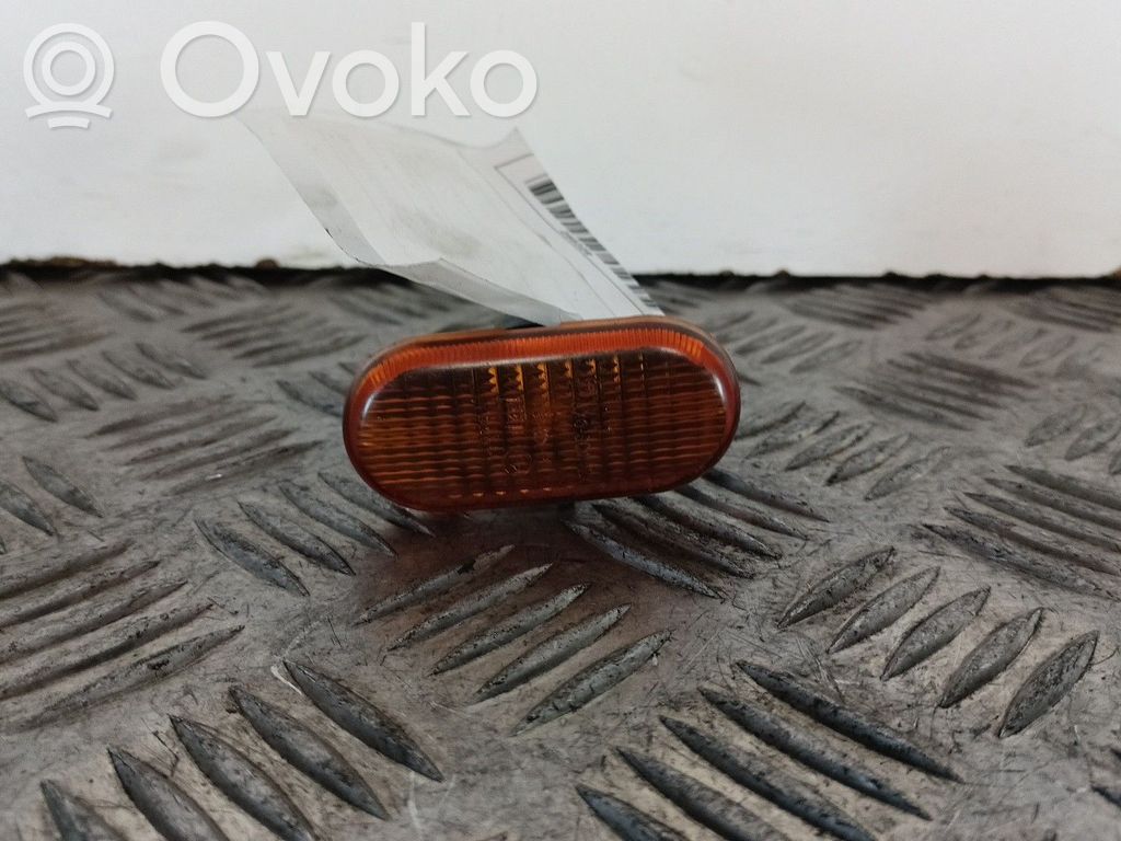 Renault Clio I Posūkis priekinio bamperio 