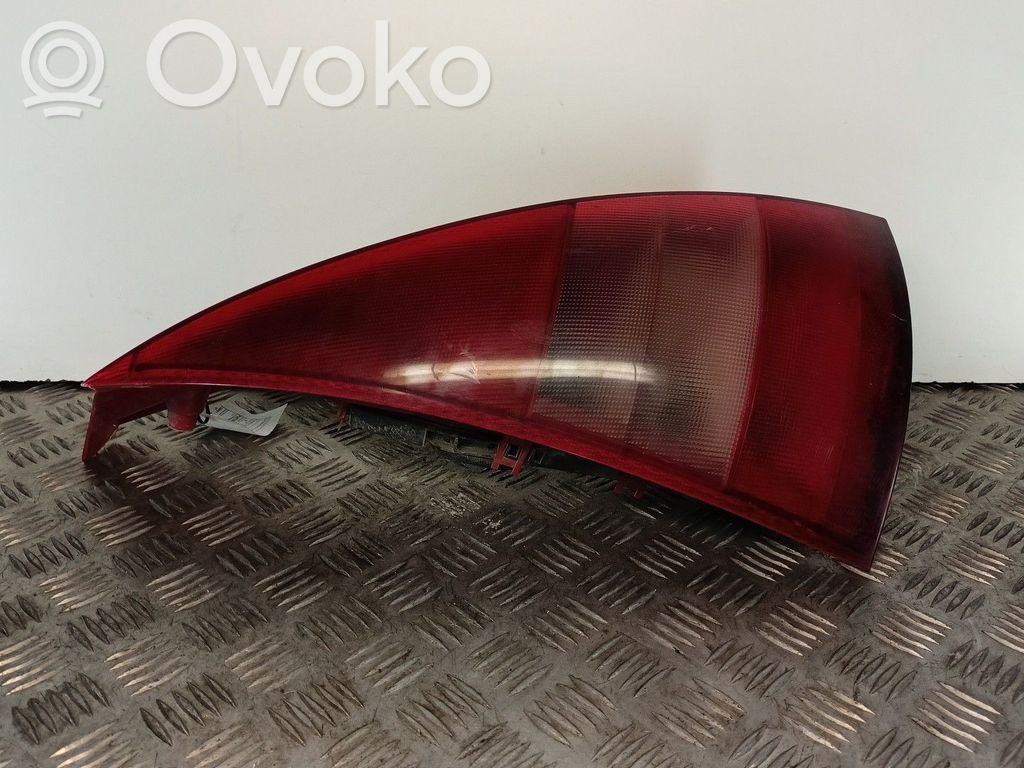 Tailgate rear/tail lights   14501