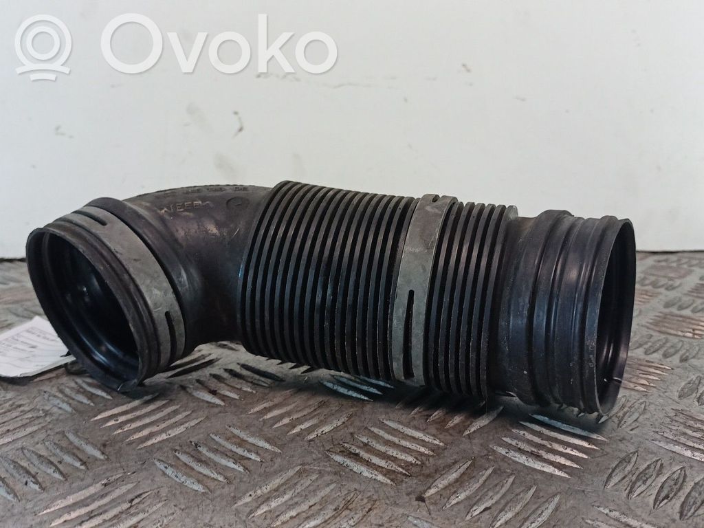 Turboahtimen ilmanoton letku   1K0129684B,MOTORBJB