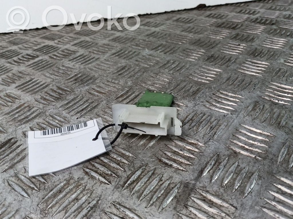 Mercedes-Benz A W168 Heater blower fan relay 