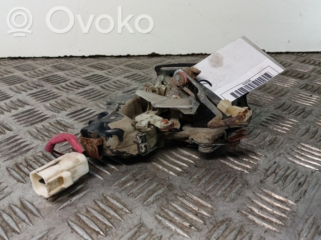 Rear door lock   FECHADURA,DIREITA,TOYOTACOROLLAE10,TRASEIRA