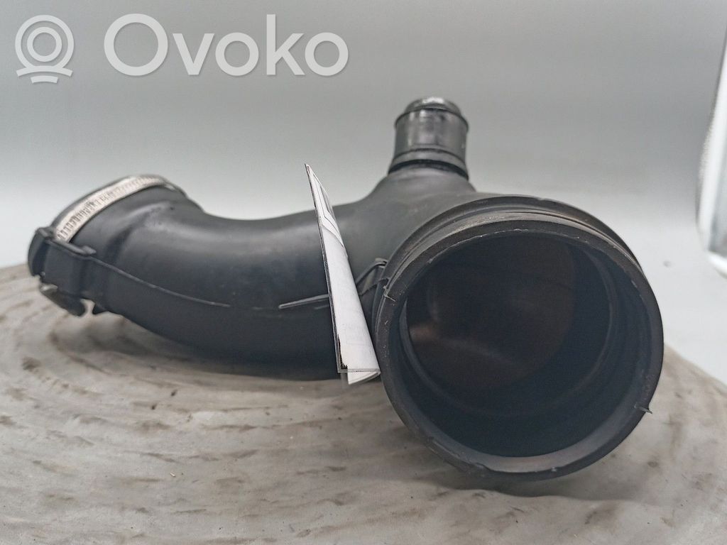 Citroen C5 Turboahtimen ilmanoton letku 