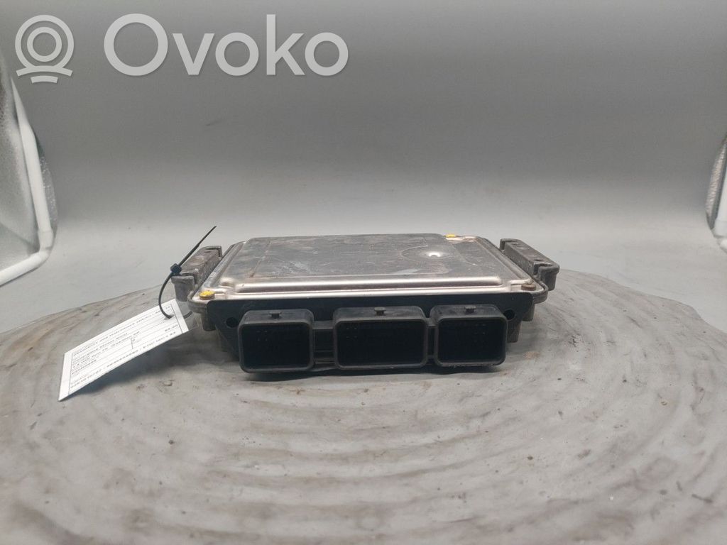 Peugeot 206 Calculateur moteur ECU 