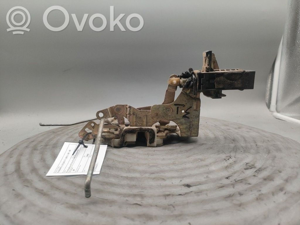 Etuoven lukko   62130AA270