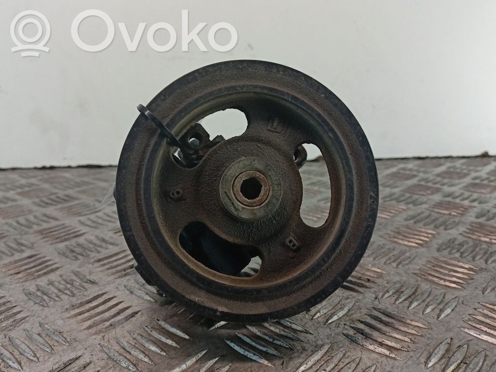 Opel Corsa B Power steering pump 